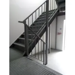 Лестница в подьезде