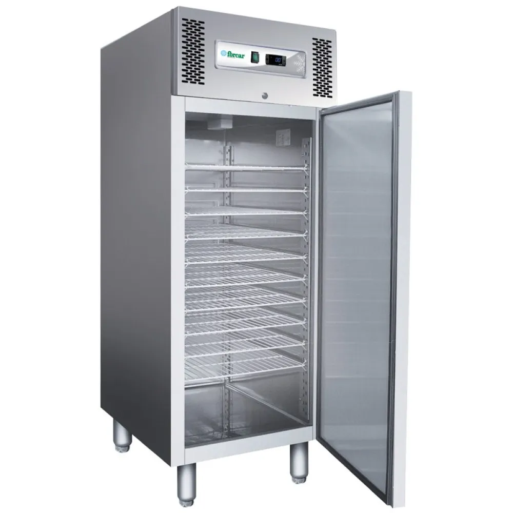 Konditorejas skapis-saldētava ventilējams G-GE800BT