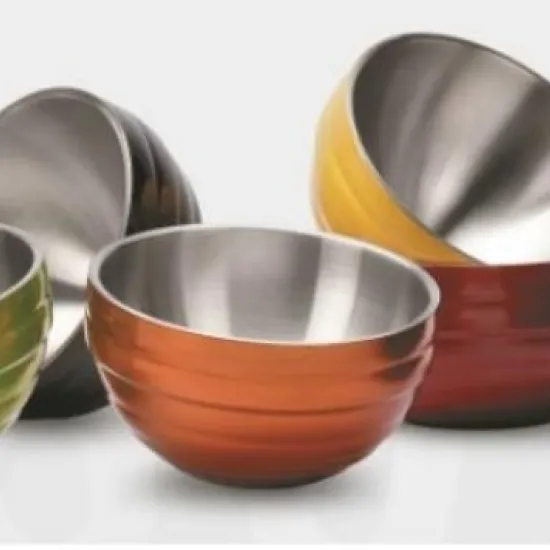 Showcases serving dishes