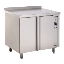 Karstais skapis ar divām veramām durvīm 900 x 700 x 850 mm