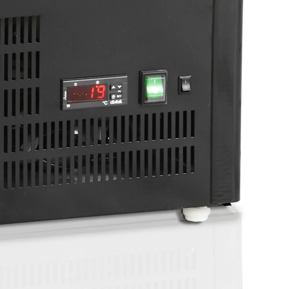 Aukstā vitrīna UPD80-BLACK